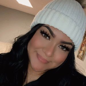 Meet your Posher, Paola